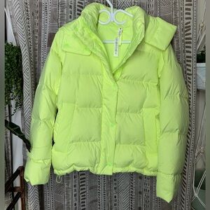 Lululemon Wunderpuff ,  size 6